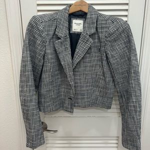 Cropped Blazer by Abercrombie